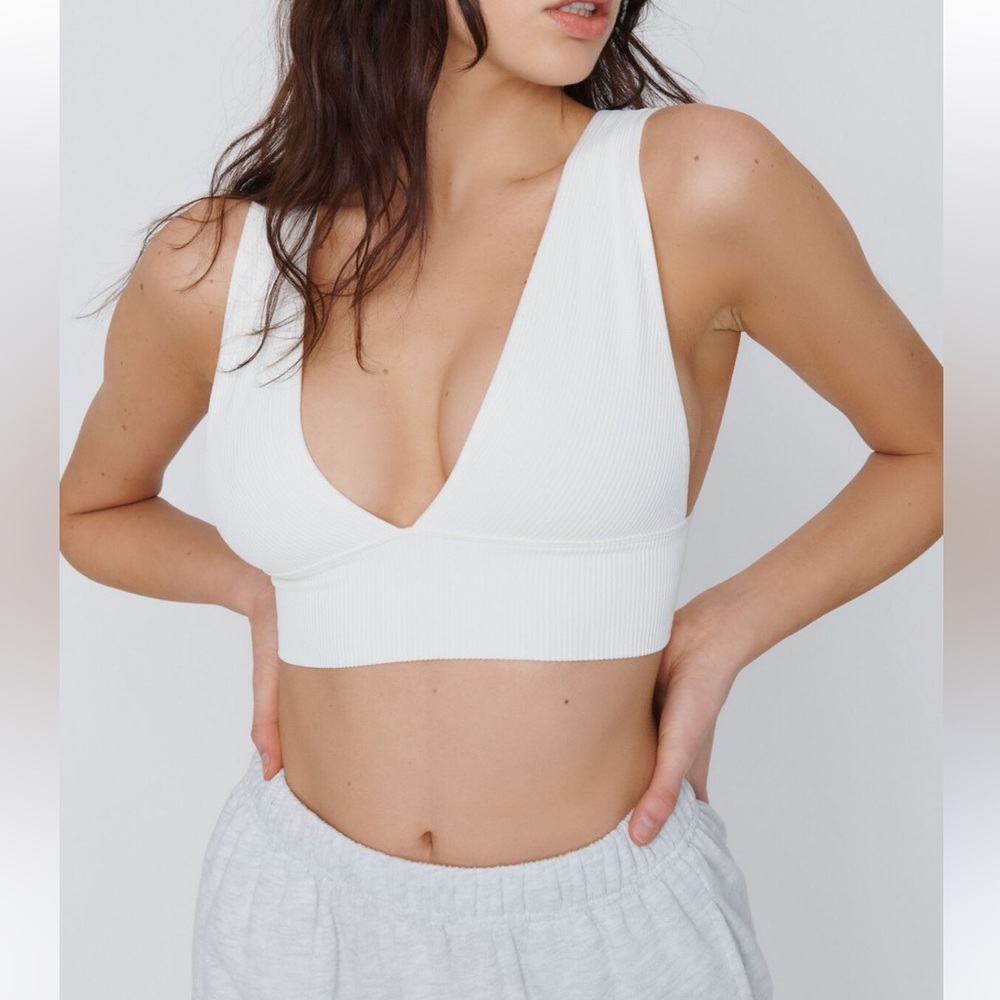 Garage Serena Seamless White Deep Plunge Tank Size M